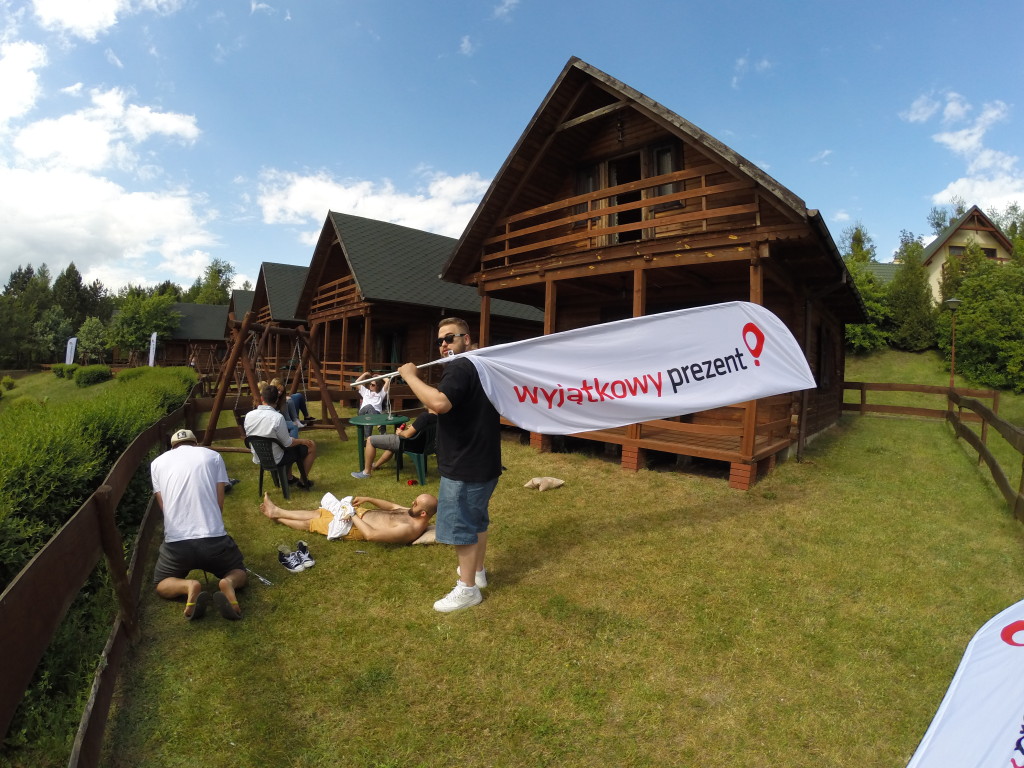 Jak integracja, to tylko z flagą!